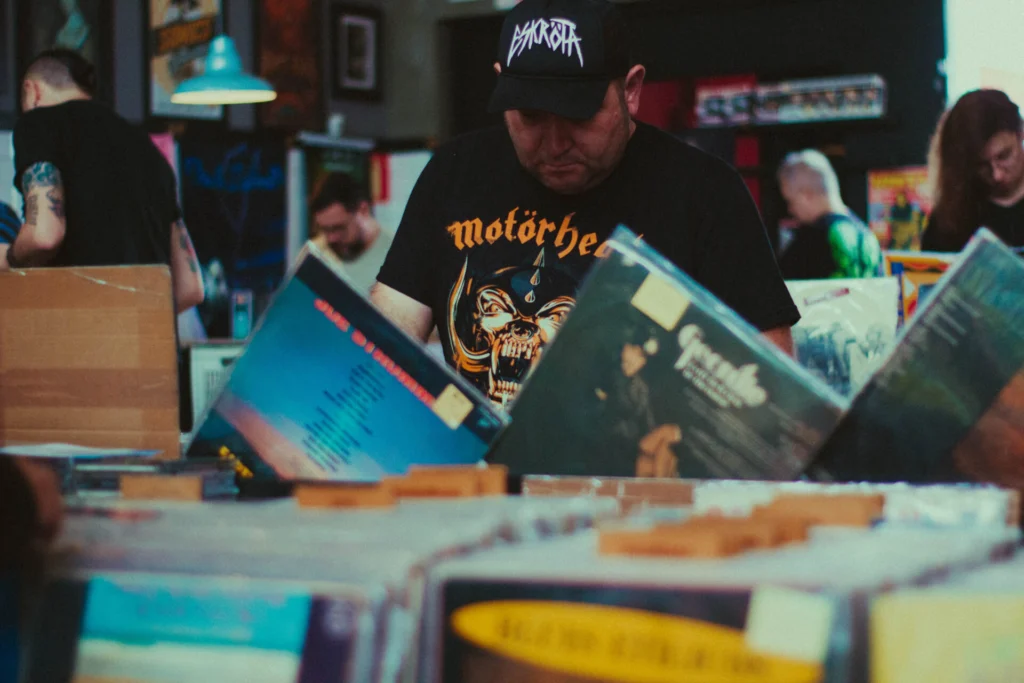 Leia mais sobre o artigo Vinyl Club: Feira de Discos em Ponta Grossa acontece neste sábado