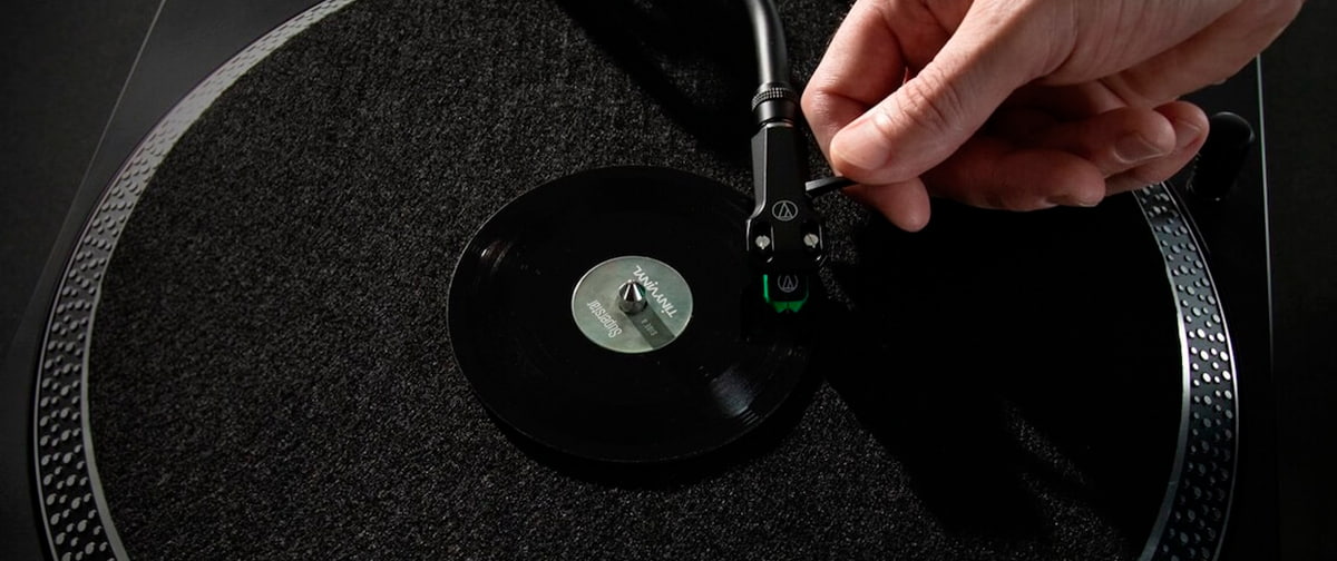 Leia mais sobre o artigo Tiny Vinyl: O vinil de 4 polegadas que cabe no seu Bolso!